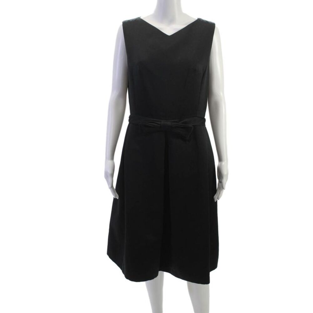 Trio Women A-Line Dress Black V-Neck Sleeveless Knee Length Size 10